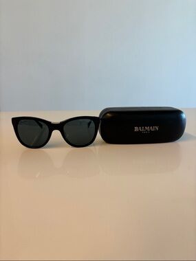 Balmain Black Cat-Eye Sunglasses with Dark Lenses